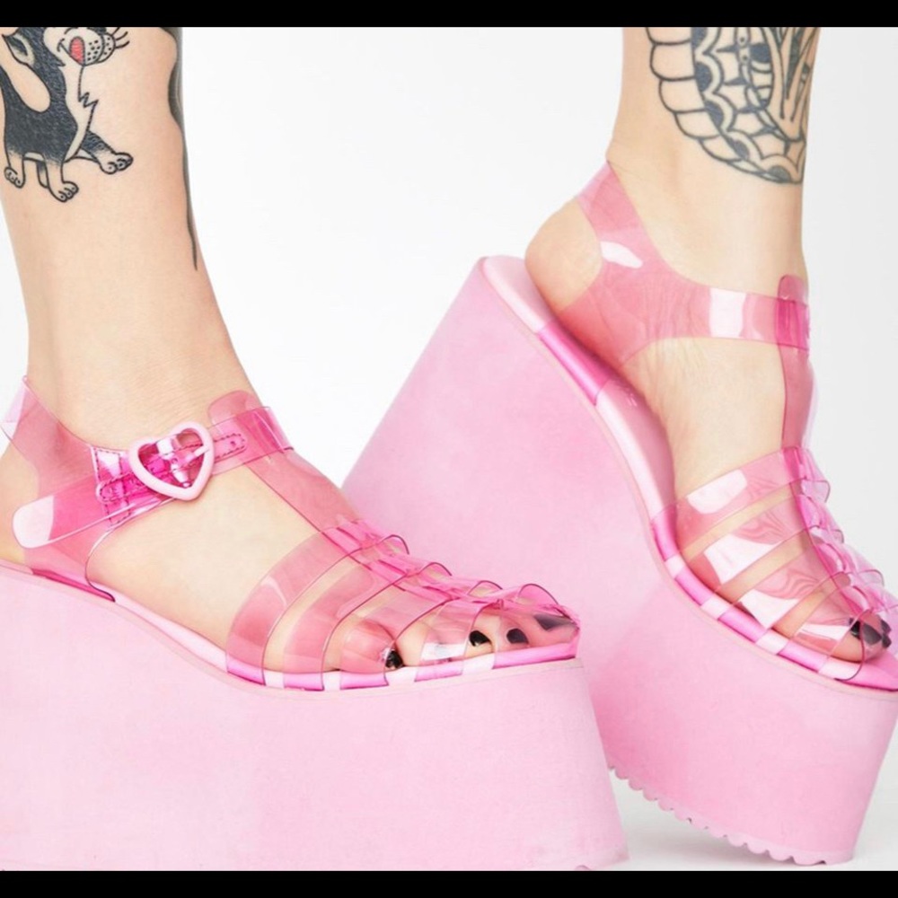 Dolls kill Jelly Platforms